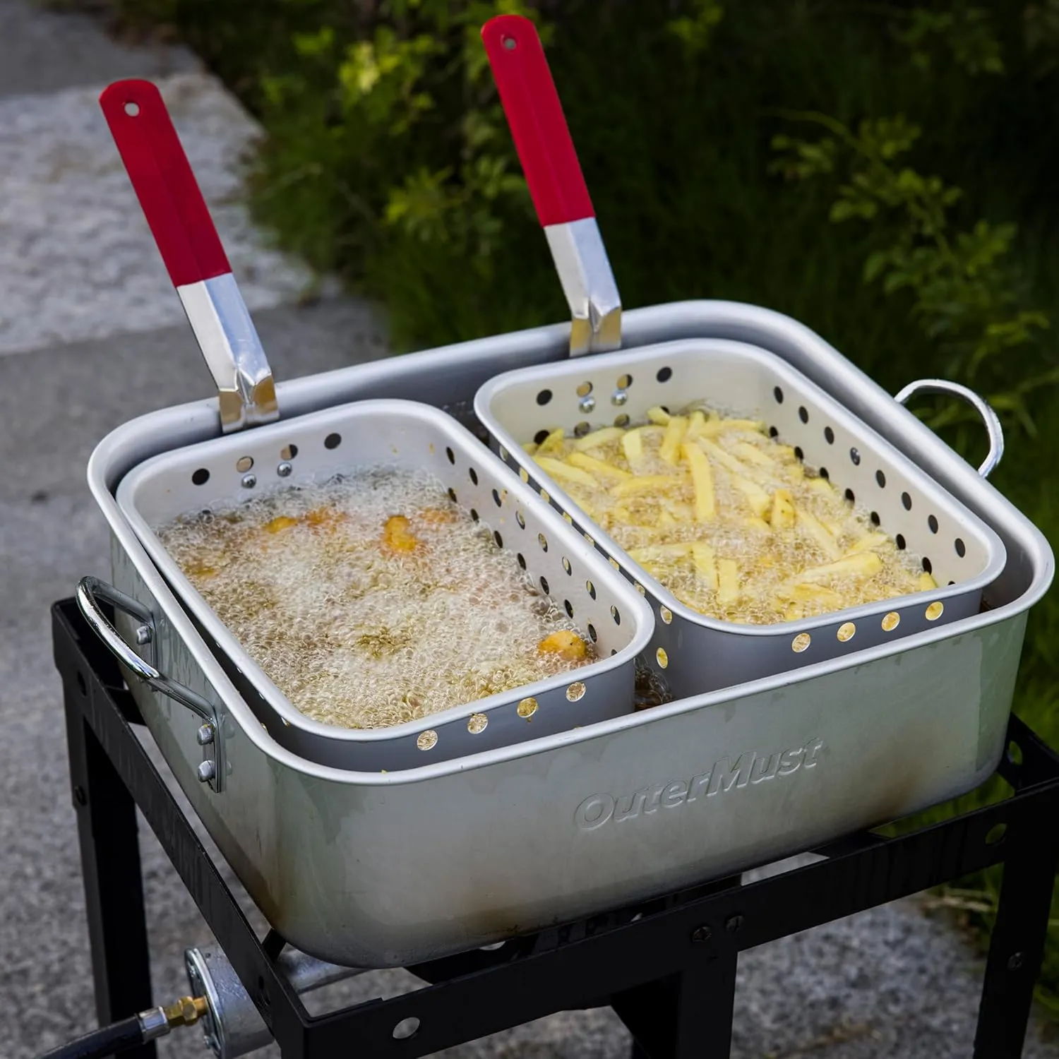 58,000 BTU Outdoor Fish Fryer with Baskets and Lid, 18 Qt. Propane Deep Fryer and 2 Inner Baskets, Ideal for Frying Fish, Chicken Wings, French Fries
