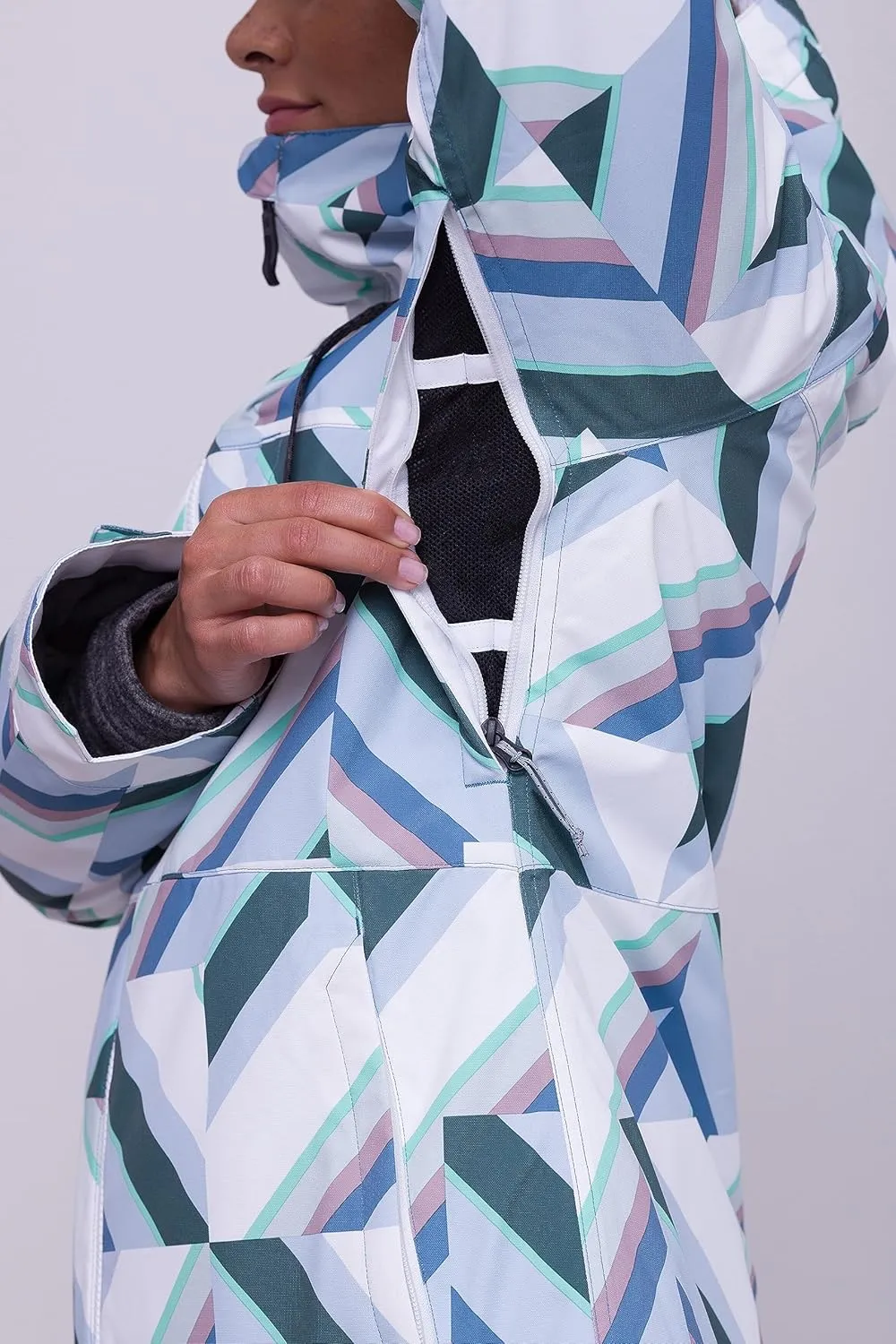 686 Women's Athena Jacket - Insulated Coat with 2-Layer Fabric Design, Modern Fit and Taped Seams - Water & Weather Resistant