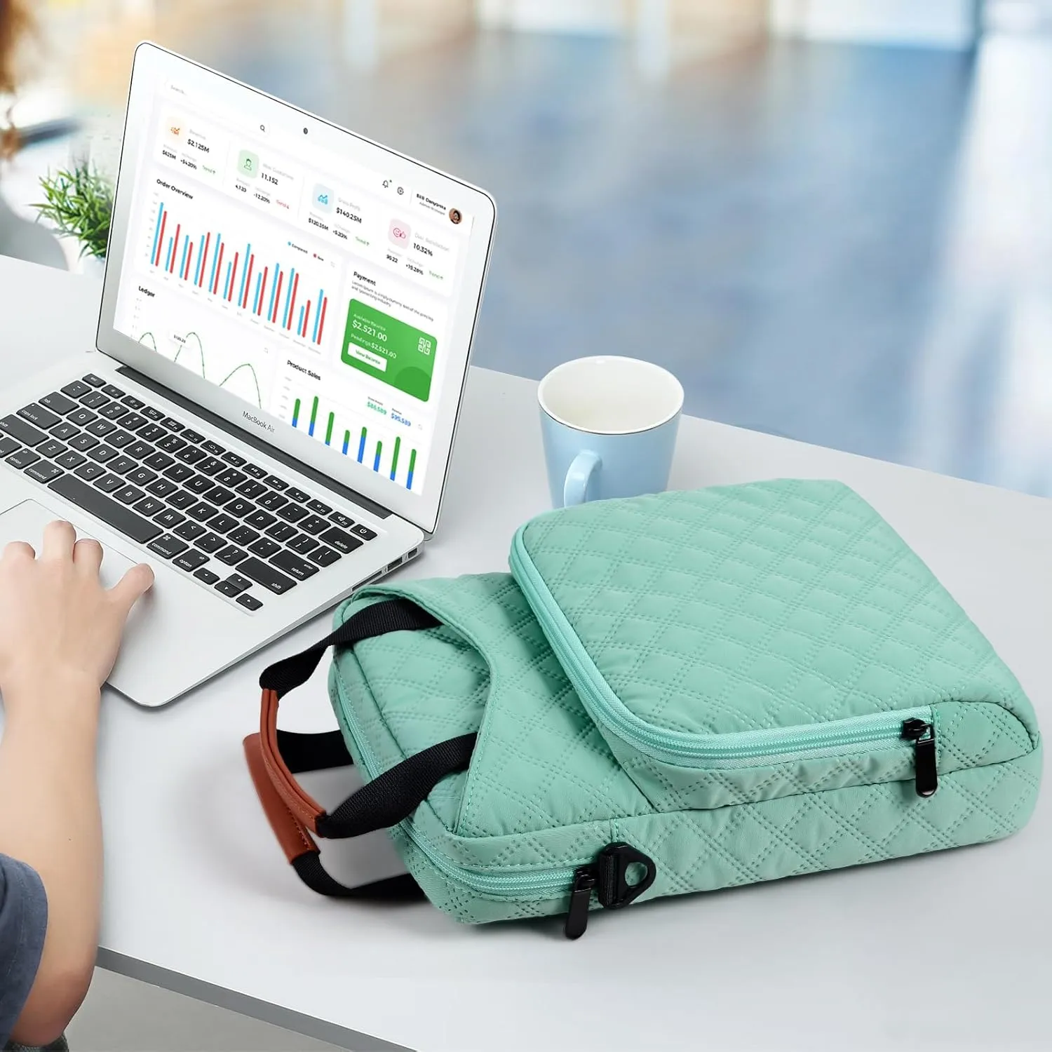 9-11 Inch Tablet Sleeve Bag, Padded Travel Carrying Case for iPad Pro 11-in (M4), iPad 10.9 (10th Gen), iPad Air 11-in (M2), Galaxy Tab S9/S8, with Shoulder Strap (Mint Green)