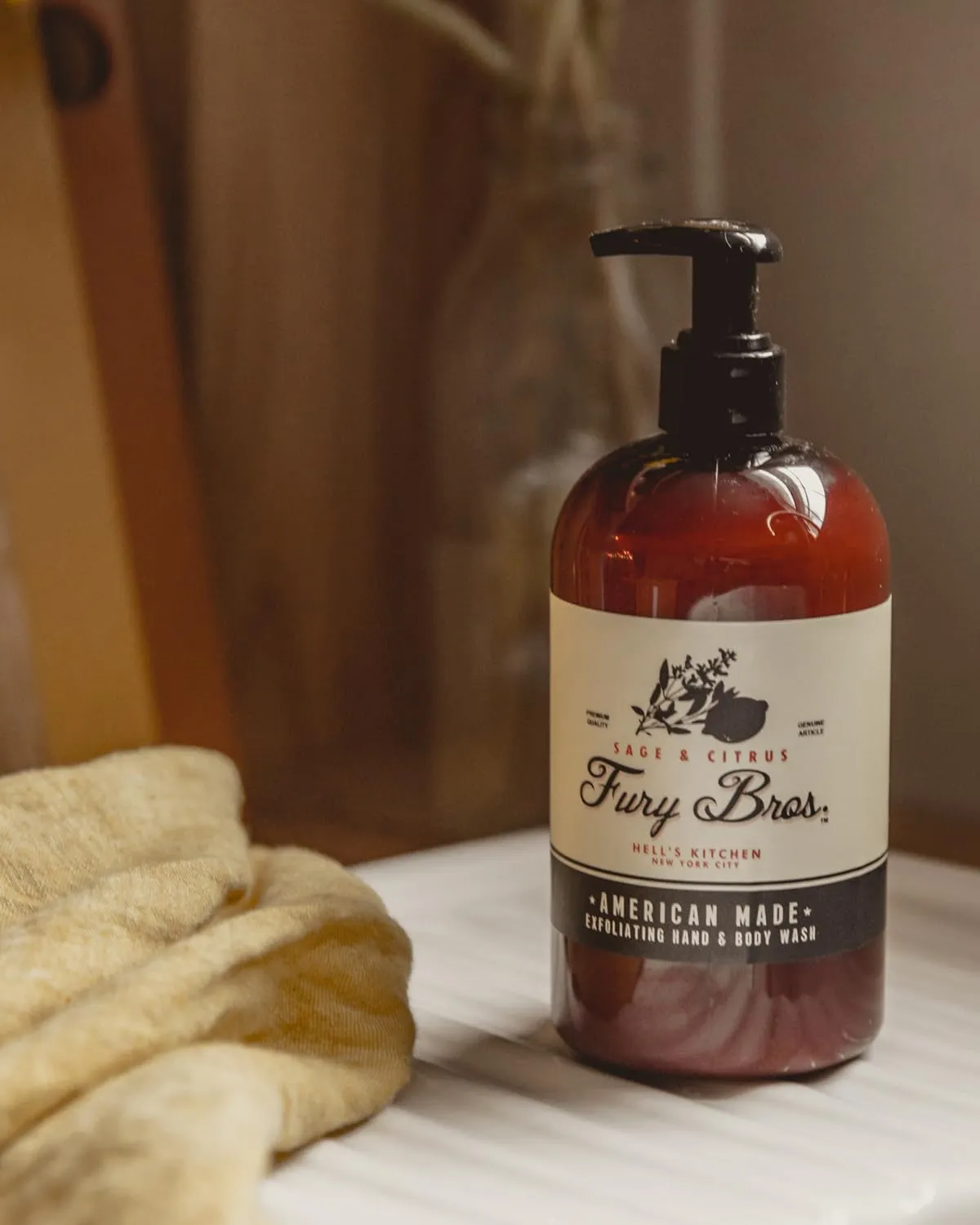 Black Series Hand & Body Wash | French Lavender | Natural Ingredients | Exfoliating Volcanic Pumice | Moisturizing Aloe Vera | Made in USA | Cruelty-Free | Microbead Free | 16 oz