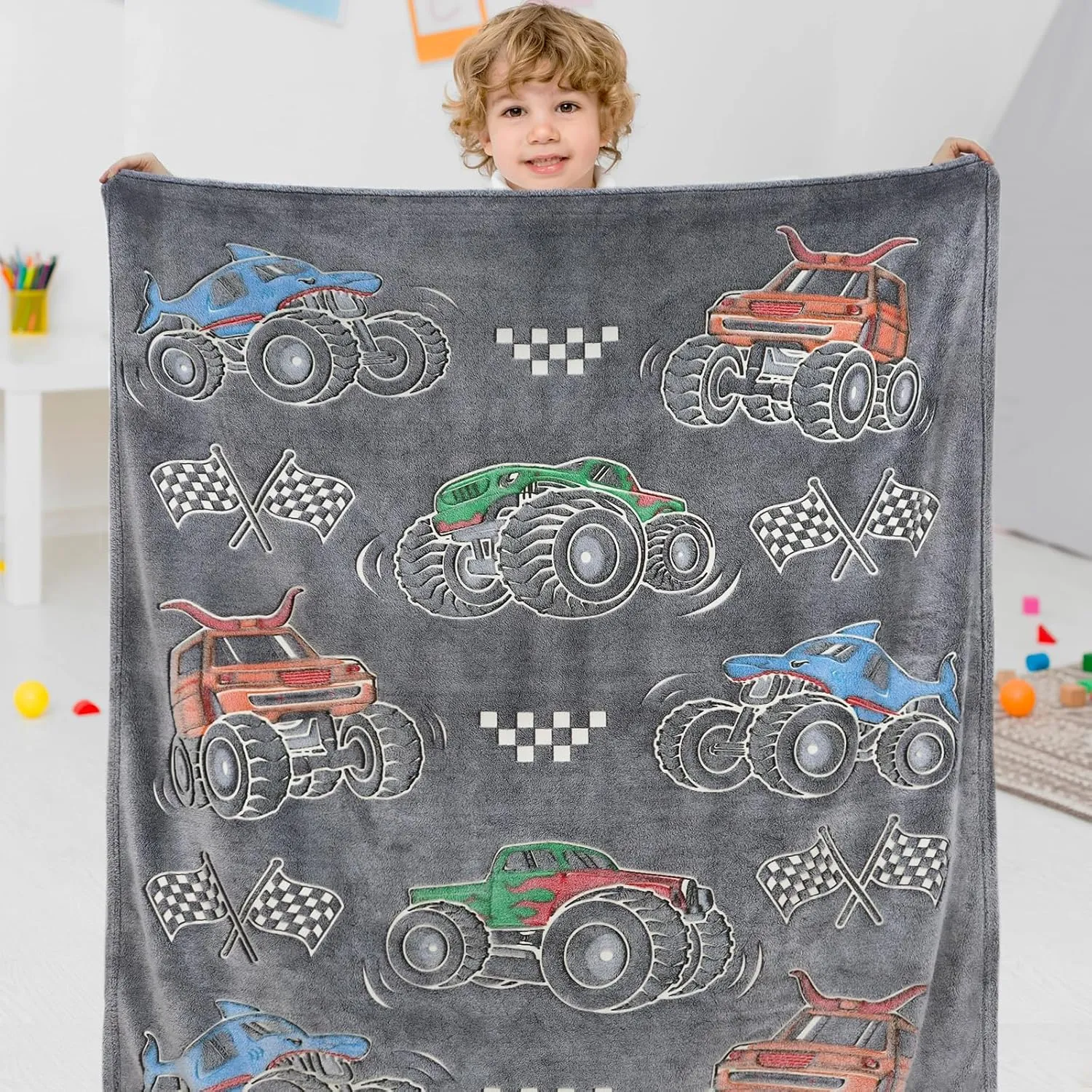 Boys Truck Car Toys Unique Gifts for Kids Glow in The Dark Blanket Glowing Cartoon Tractor Throw Blanket Soft Fleece Blanket Excavators Room Bed Sofa Decor Blankets