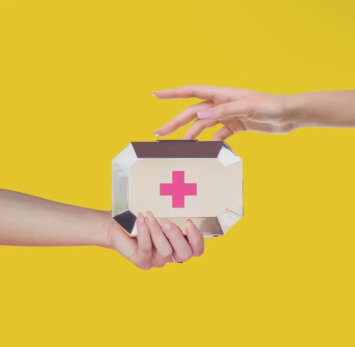 First Aid Clutch