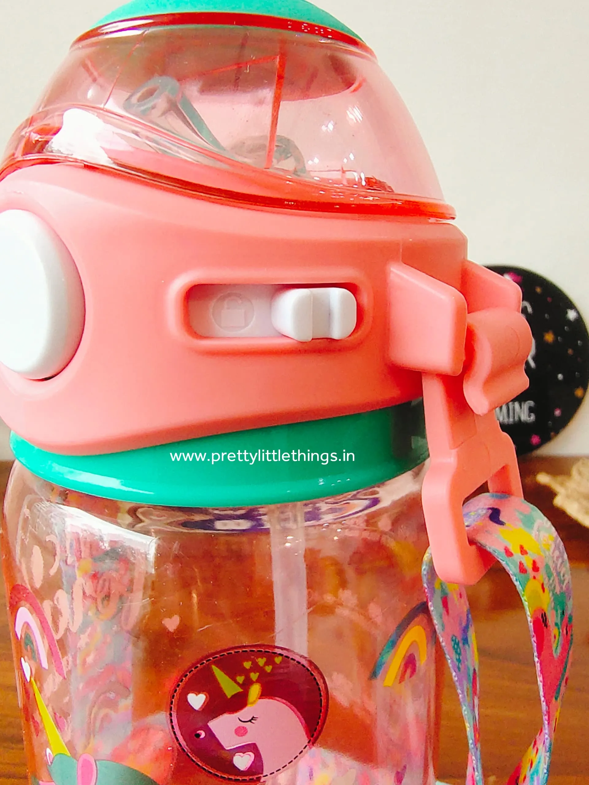 FootBall / Unicorn theme Kids Sipper Bottle with Strap (650 ml)
