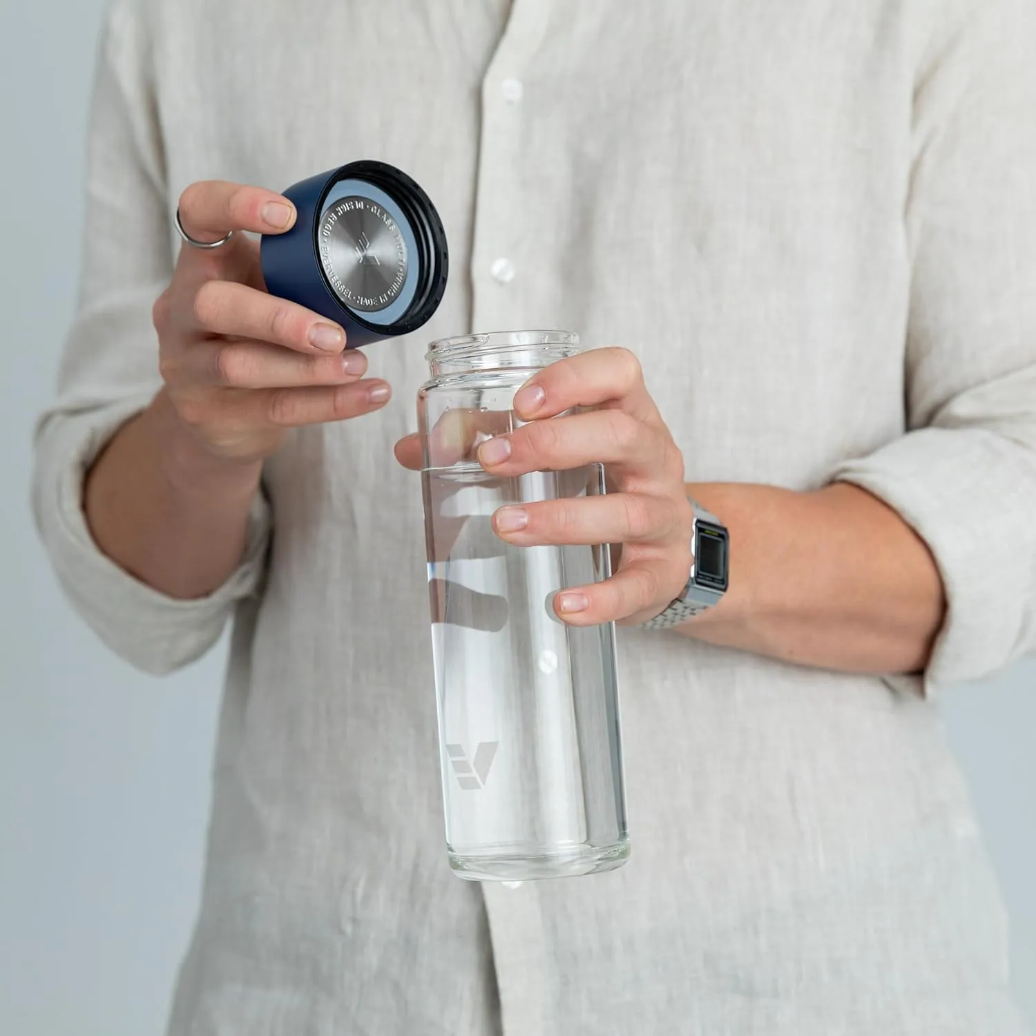 Glass Water Bottle 20oz - Non-insulated | Borosilicate Glass | Dishwasher Safe | No Plastic Touches Contents | A pure drinking experience - Blue