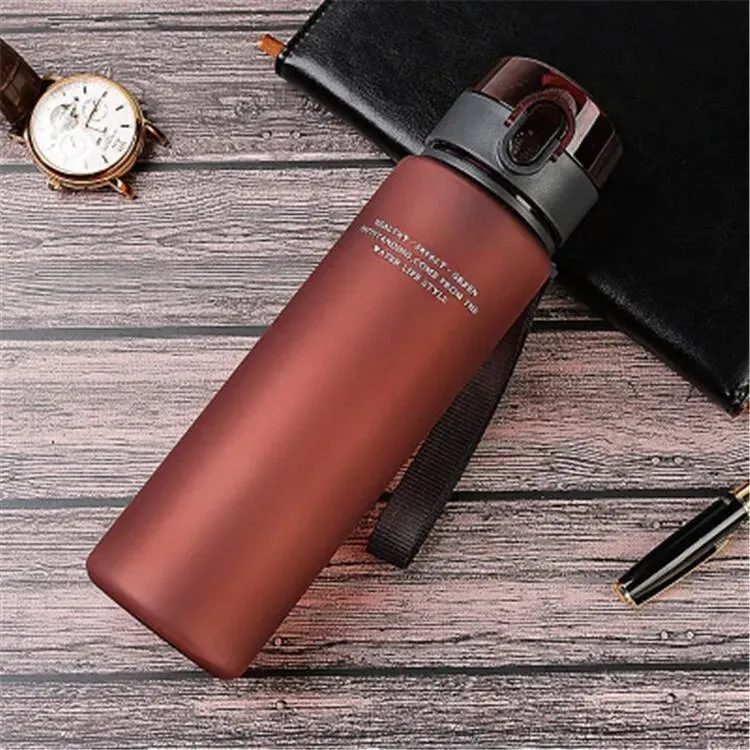 High-Quality Sports Water Bottle – 560ml Leakproof & Portable for Gym, Travel & Outdoor Use