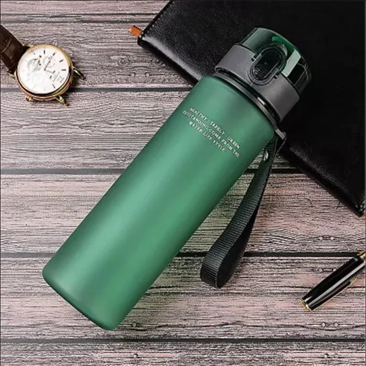 High-Quality Sports Water Bottle – 560ml Leakproof & Portable for Gym, Travel & Outdoor Use