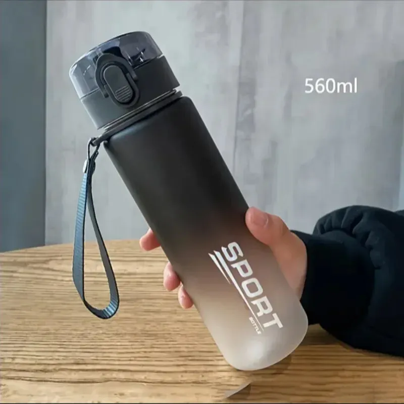 High-Quality Sports Water Bottle – 560ml Leakproof & Portable for Gym, Travel & Outdoor Use