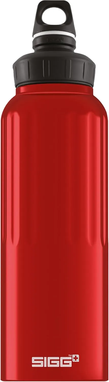 SIGG - Reusable Water Bottle - WMB Traveller Red 51 Oz - Made in Switzerland - Carbonated Drinks - Lightweight - Leak Proof - BPA-Free - Climate Neutral Certified - For Sports, Outdoor, Travel