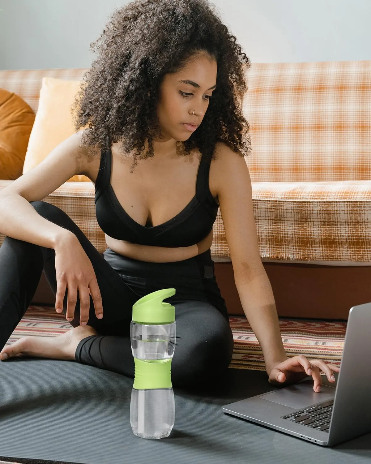 Sivaphe Clear Water Bottle with Straw 18 oz Portable Tritan Transparent Sports Drinking Bottle for School Girls Boys Green