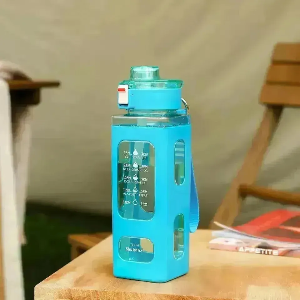 Square Sports Water Bottle (900 ml)