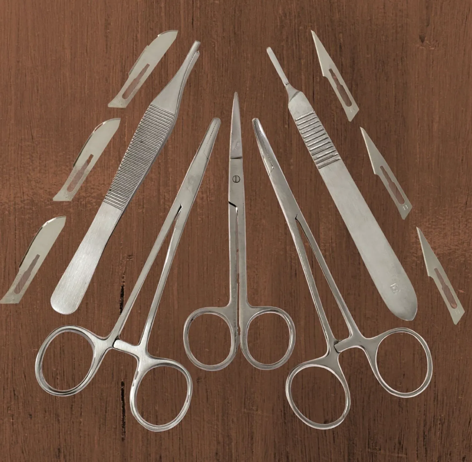 Tactical Suture Stitches Surgery Kit Threads with Needle (25 PK Mixed Dissolvable and Non-Dissolvable)
