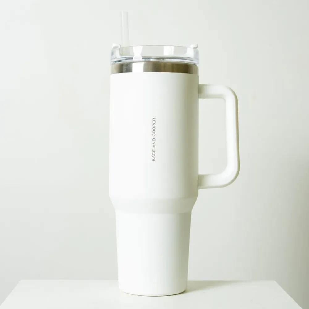 The Hippo Bottle | White