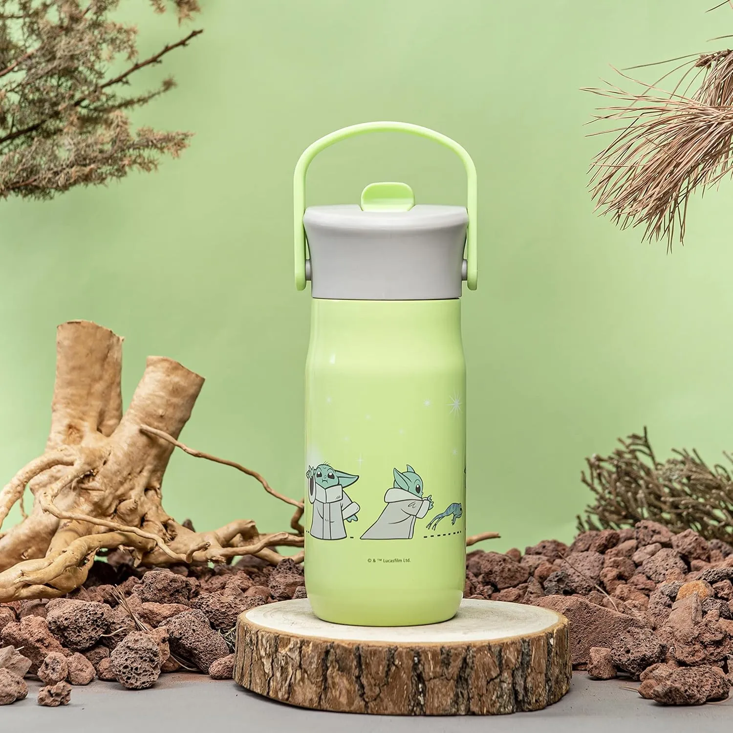 Zak Designs Harmony Star Wars The Mandalorian Kid Water Bottle for Travel or At Home, 14oz Recycled Stainless Steel is Leak-Proof When Closed and Vacuum Insulated (Baby Yoda, Grogu)